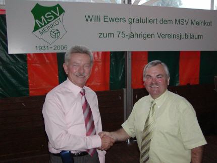 Willi Ewers gratuliert dem MSV